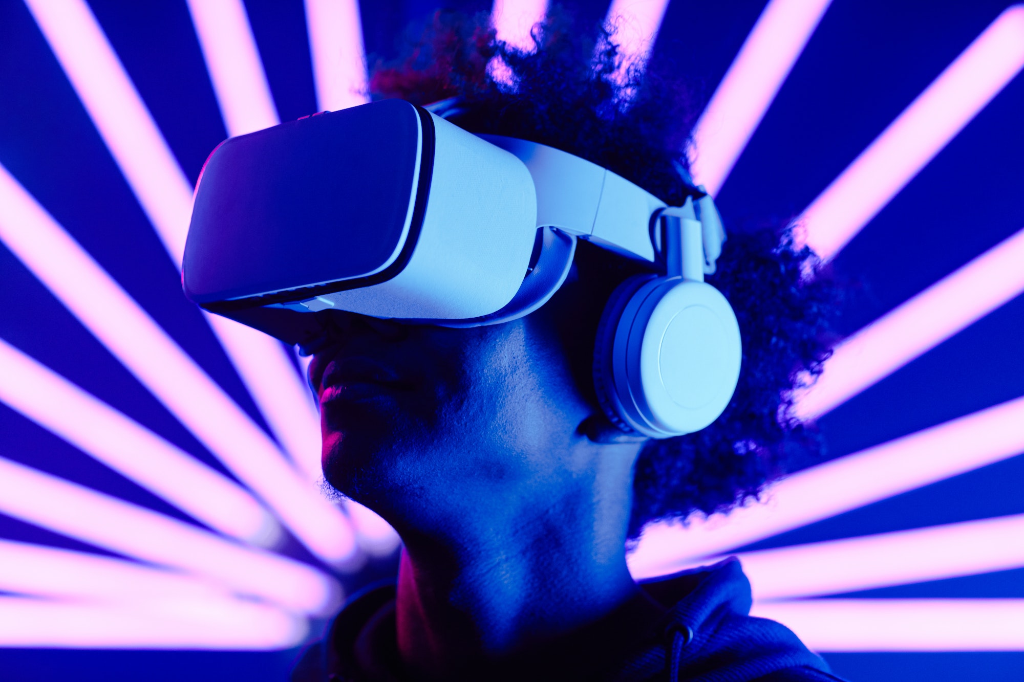Virtual reality and it's influence of future audiovisual entertainment